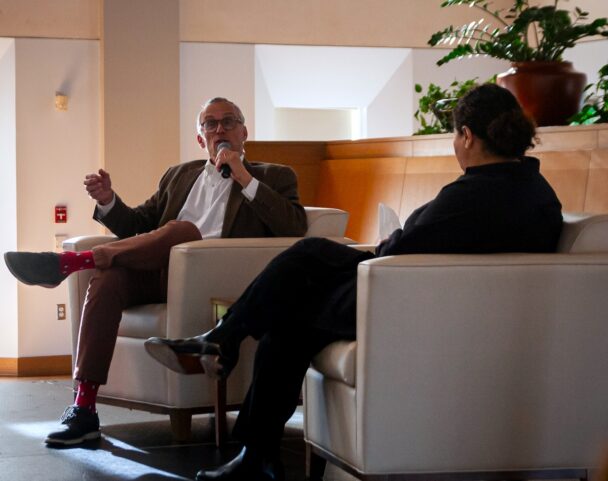 Shasha Seminar Brings Roth’s “Dialogue for Change” to Campus With Speakers Across Ideological Spectrum
